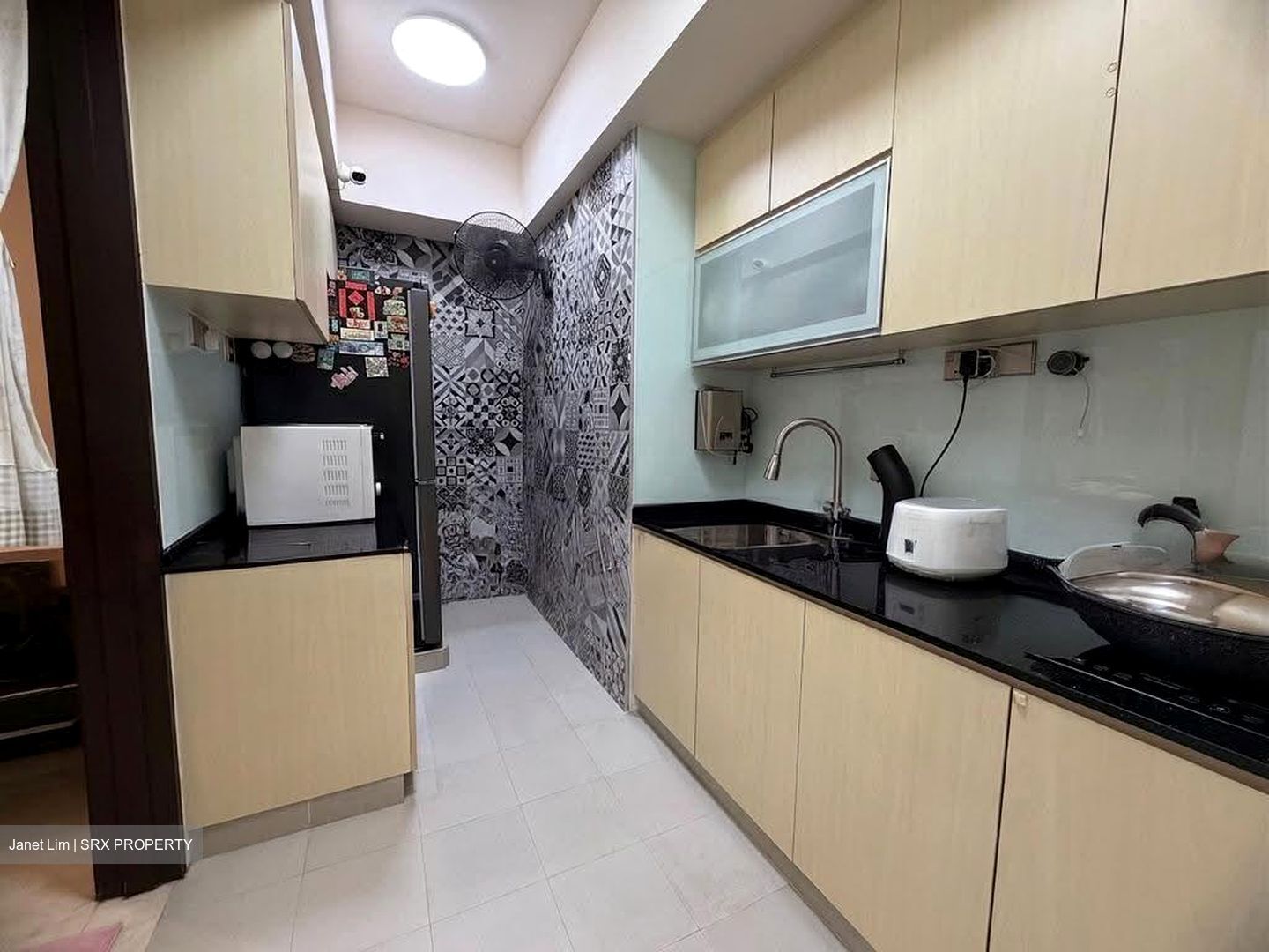 Sunrise Gardens (D28), Condominium #636438821